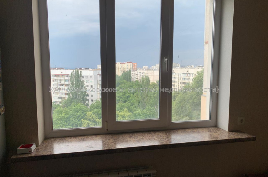 Продам квартиру, Юбилейный просп. , 2 кім., 50 м², частичный ремонт 