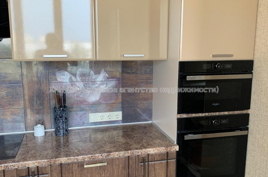 Продам квартиру, Юбилейный просп. , 2 кім., 50 м², частичный ремонт 