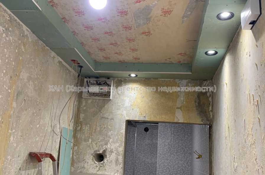 Продам квартиру, Юбилейный просп. , 2 кім., 50 м², частичный ремонт 
