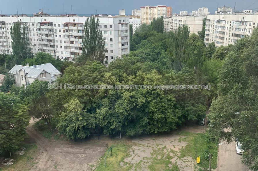 Продам квартиру, Юбилейный просп. , 2 кім., 50 м², частичный ремонт 