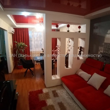 Продам квартиру, Светлая ул. , 3 кім., 63.10 м², евроремонт 