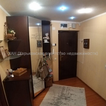 Продам квартиру, Светлая ул. , 3 кім., 63.10 м², евроремонт 