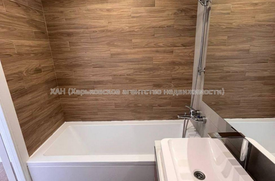 Продам квартиру, Валентиновская ул. , 2  ком., 46 м², капитальный ремонт 