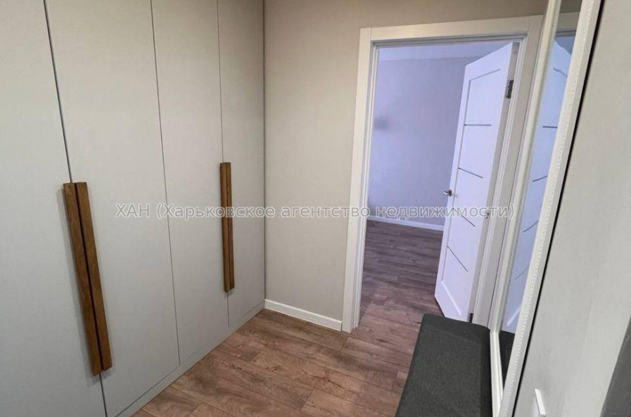 Продам квартиру, Валентиновская ул. , 2  ком., 46 м², капитальный ремонт 