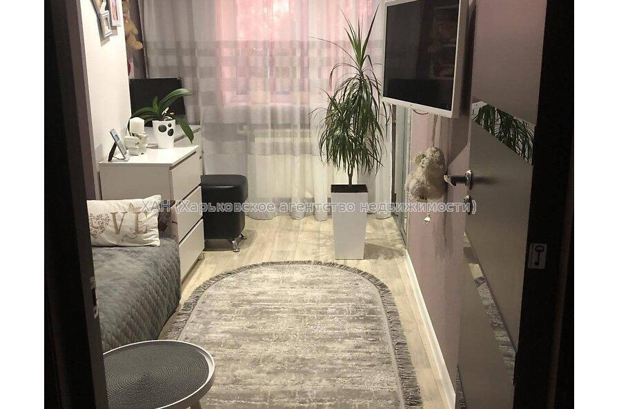 Продам квартиру, Валерия Романовского ул. , 2  ком., 45 м², евроремонт 