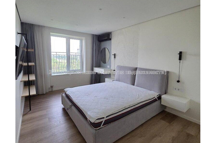 Продам квартиру, Героев Харькова просп. , 2 кім., 78 м², евроремонт 