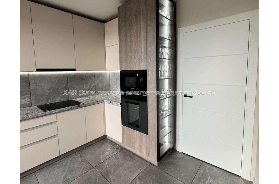 Продам квартиру, Героев Харькова просп. , 2 кім., 78 м², евроремонт 