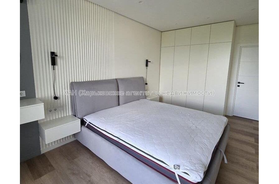 Продам квартиру, Героев Харькова просп. , 2 кім., 78 м², евроремонт 
