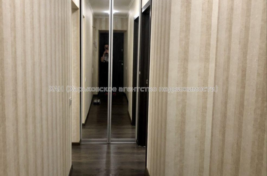 Продам квартиру, 23 Августа ул. , 2 кім., 46 м², капитальный ремонт 