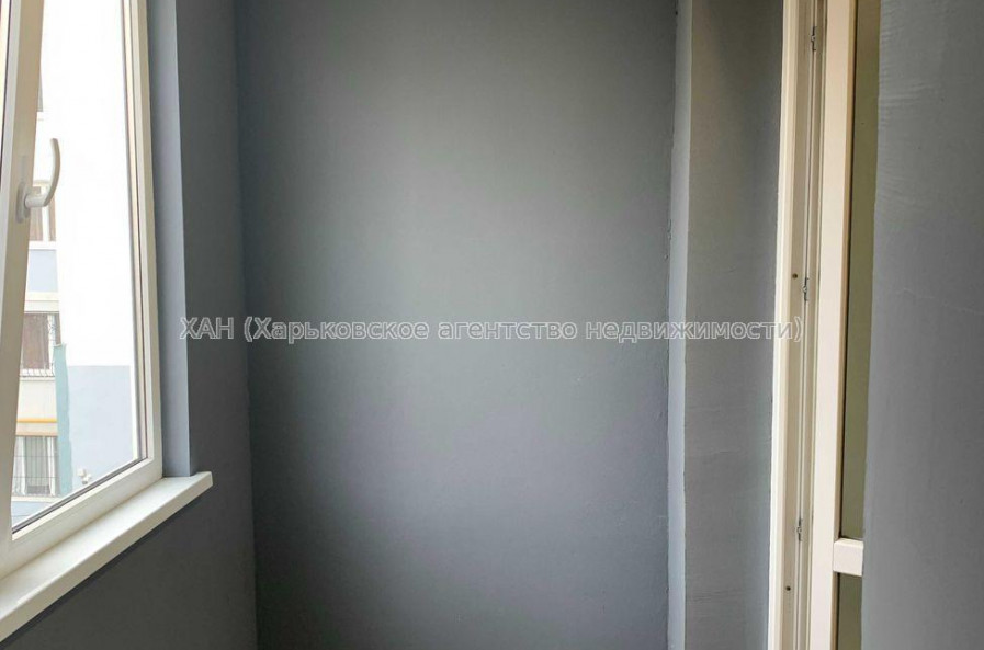 Продам квартиру, Ньютона ул. , 1 кім., 35 м², евроремонт 