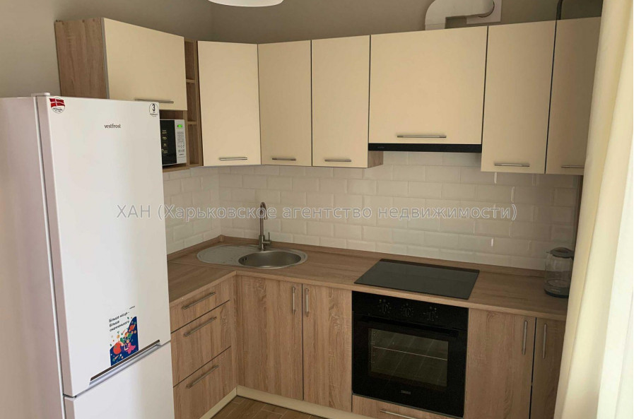 Продам квартиру, Ньютона ул. , 1 кім., 35 м², евроремонт 