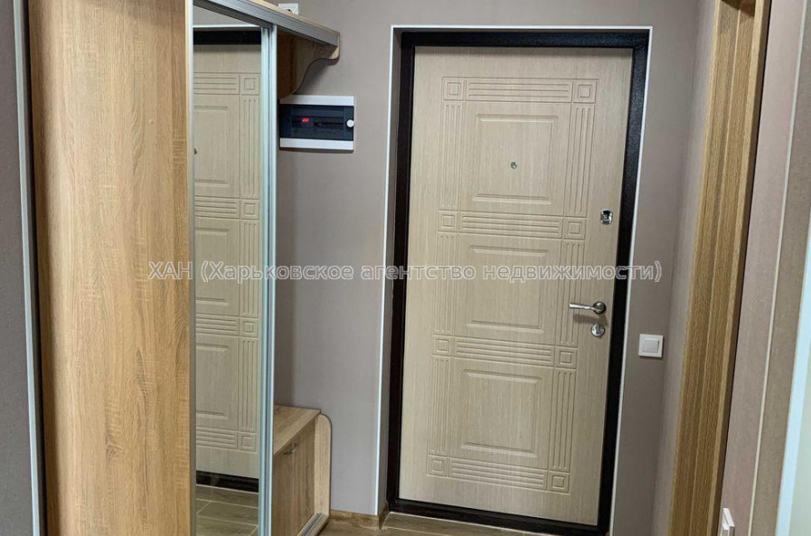Продам квартиру, Ньютона ул. , 1 кім., 35 м², евроремонт 