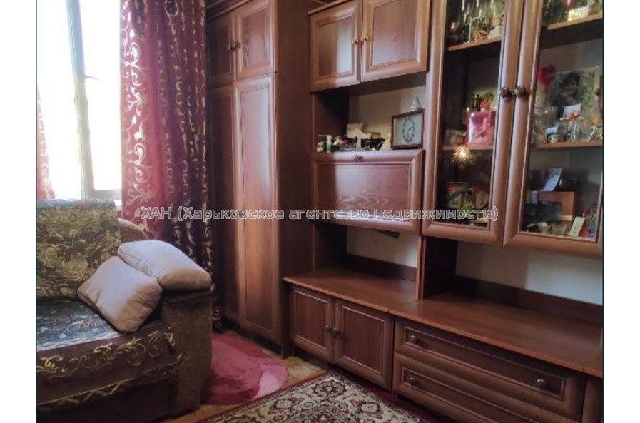 Продам квартиру, Болгарская ул. , 3 кім., 64 м², косметический ремонт 