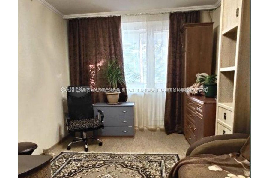 Продам квартиру, Болгарская ул. , 3  ком., 64 м², косметический ремонт 