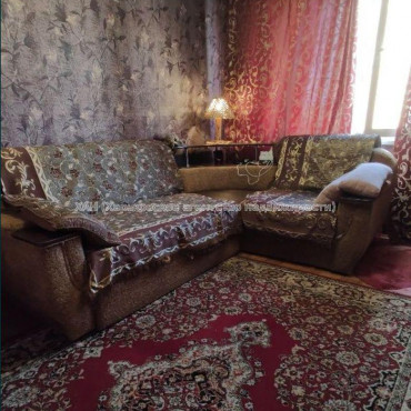 Продам квартиру, Болгарская ул. , 3  ком., 64 м², косметический ремонт 