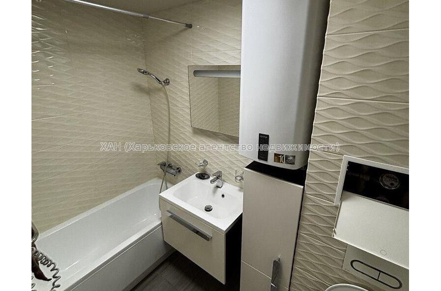 Продам квартиру, Метростроителей ул. , 2 кім., 55.90 м², евроремонт 