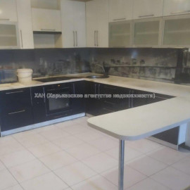 Продам квартиру, Селянская ул. , 2  ком., 69.70 м², капитальный ремонт