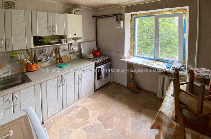 Продам квартиру, 2  ком., 43.90 м², советский ремонт 