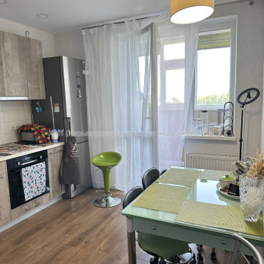 Продам квартиру, Мира ул. , 1 кім., 39 м², евроремонт 