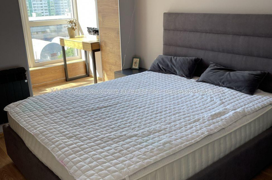 Продам квартиру, Клочковская ул. , 1  ком., 54.80 м², авторский дизайн 