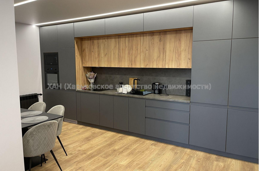 Продам квартиру, Клочковская ул. , 1  ком., 54.80 м², авторский дизайн 