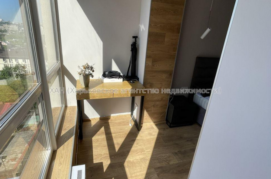 Продам квартиру, Клочковская ул. , 1  ком., 54.80 м², авторский дизайн 