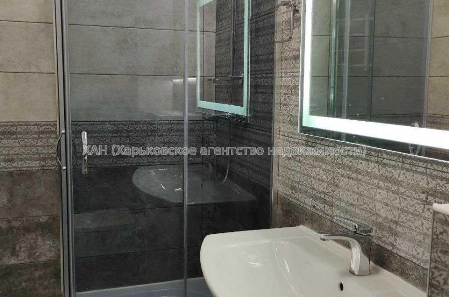 Продам квартиру, Академика Павлова ул. , 1 кім., 48 м², авторский дизайн 