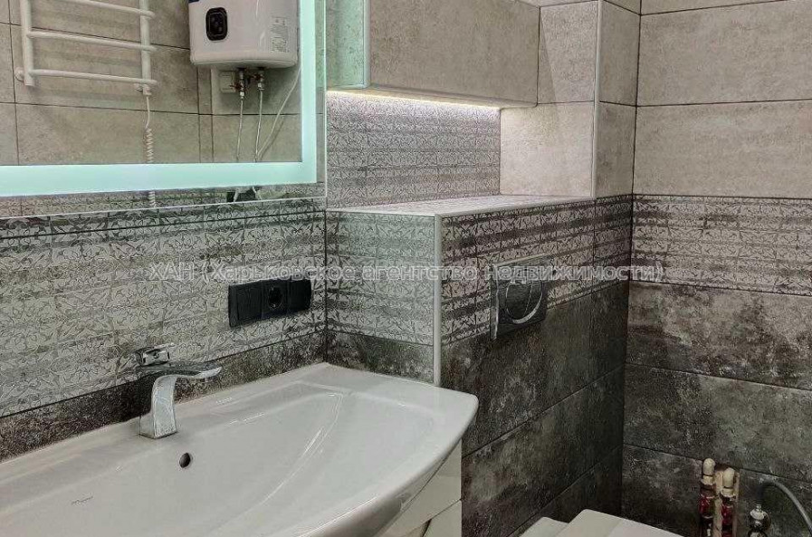 Продам квартиру, Академика Павлова ул. , 1 кім., 48 м², авторский дизайн 