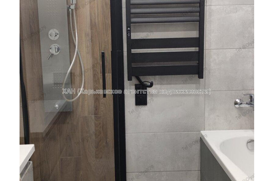 Продам квартиру, Зубарева Александра ул. , 2 кім., 64.80 м², евроремонт 