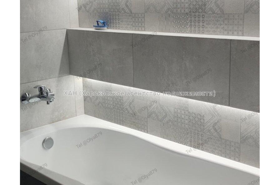 Продам квартиру, Зубарева Александра ул. , 2 кім., 64.80 м², евроремонт 