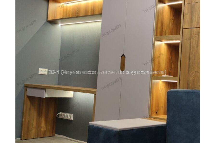 Продам квартиру, Зубарева Александра ул. , 2 кім., 64.80 м², евроремонт 