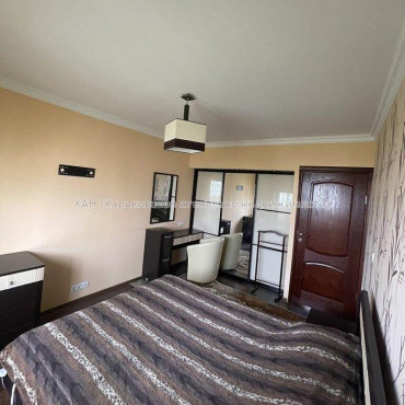 Продам квартиру, Продольная ул. , 3  ком., 67 м², евроремонт 