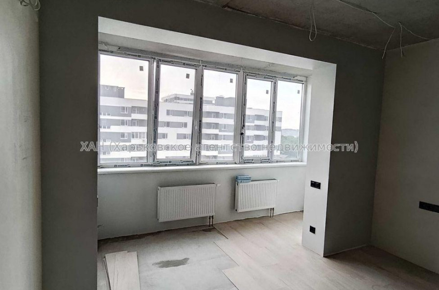 Продам квартиру, Героев Харькова просп. , 3  ком., 101 м², без отделочных работ 