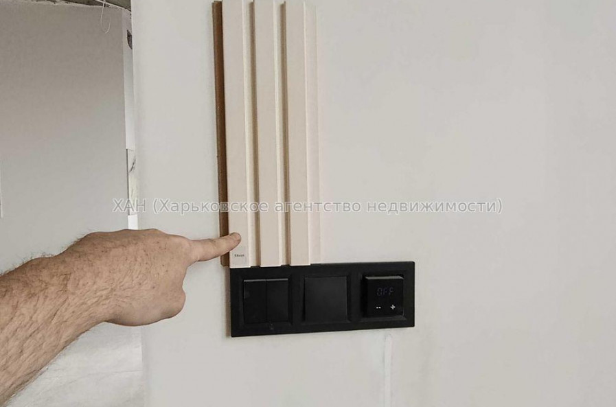 Продам квартиру, Героев Харькова просп. , 3  ком., 101 м², без отделочных работ 