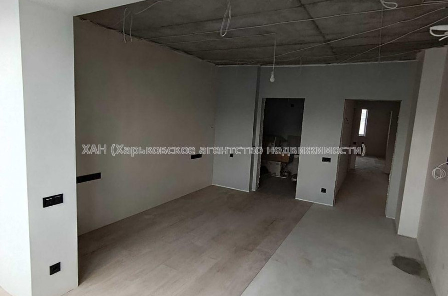 Продам квартиру, Героев Харькова просп. , 3  ком., 101 м², без отделочных работ 