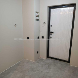 Продам квартиру, Героев Харькова просп. , 3 кім., 101 м², без отделочных работ