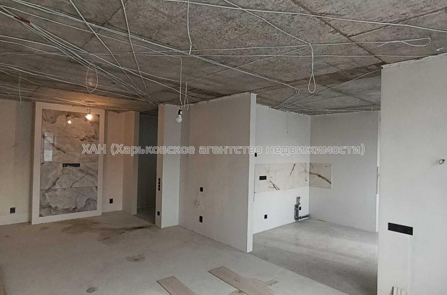 Продам квартиру, Героев Харькова просп. , 3  ком., 101 м², без отделочных работ 