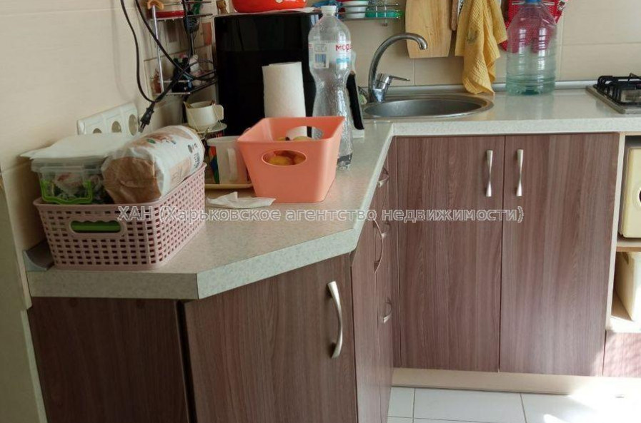 Продам квартиру, Каденюка ул. , 2  ком., 44.50 м², косметический ремонт 