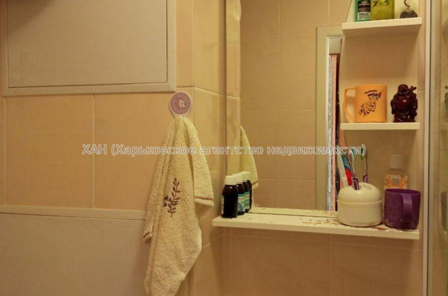 Продам квартиру, Каденюка ул. , 2  ком., 44.50 м², косметический ремонт 