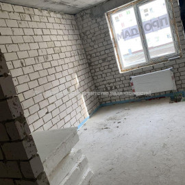 Продам квартиру, 2  ком., 57 м², без внутренних работ