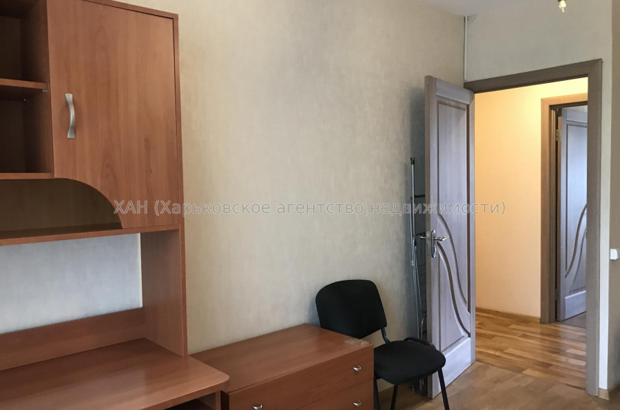 Продам квартиру, Академика Павлова ул. , 3 кім., 65 м², косметический ремонт 