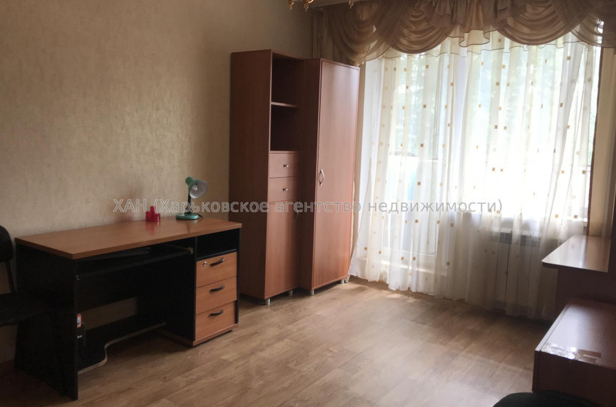 Продам квартиру, Академика Павлова ул. , 148 , 3 кім., 65 м², косметический ремонт 