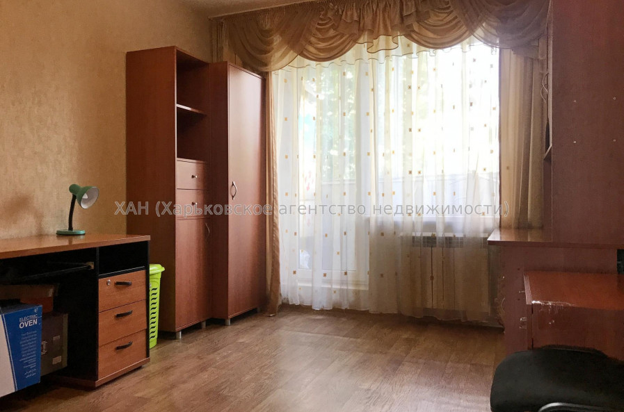 Продам квартиру, Академика Павлова ул. , 3 кім., 65 м², косметический ремонт 