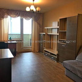 Продам квартиру, Академика Павлова ул. , 148 , 3 кім., 65 м², косметический ремонт