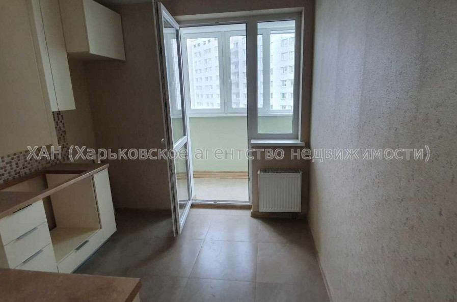 Продам квартиру, Барабашова академика ул. , 1  ком., 37 м², капитальный ремонт 
