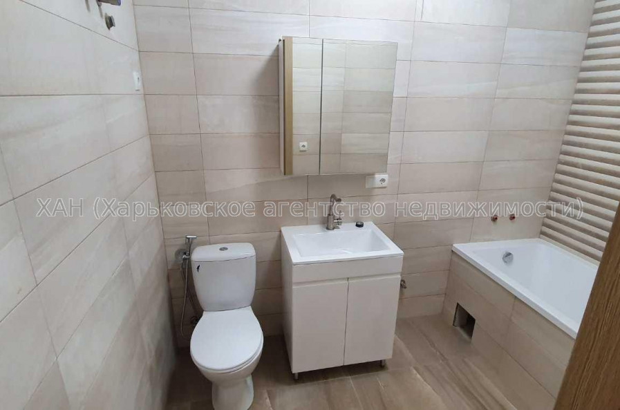 Продам квартиру, Барабашова академика ул. , 1  ком., 37 м², капитальный ремонт 