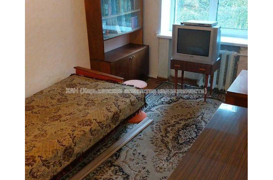 Продам квартиру, Деревянко ул. , 3 кім., 64 м², советский ремонт 
