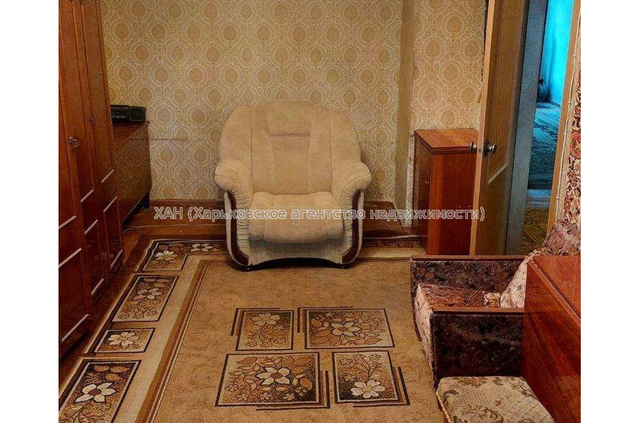 Продам квартиру, Деревянко ул. , 3  ком., 64 м², советский ремонт 
