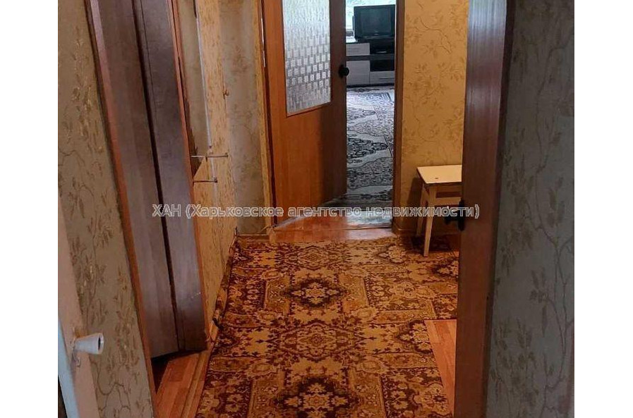 Продам квартиру, Деревянко ул. , 3  ком., 64 м², советский ремонт 