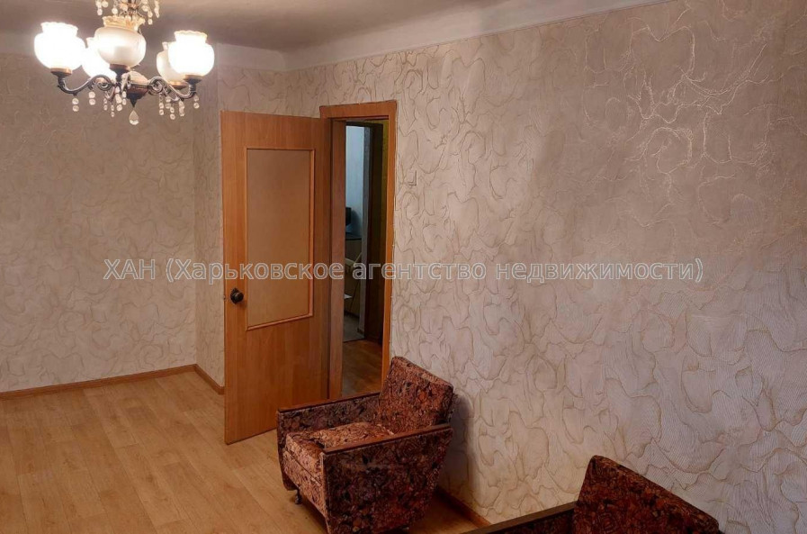 Продам квартиру, Деревянко ул. , 3 кім., 64 м², советский ремонт 